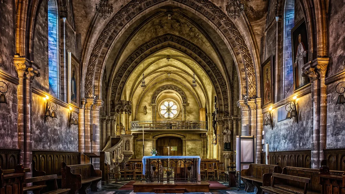 Architecture d'église et de cathédrale